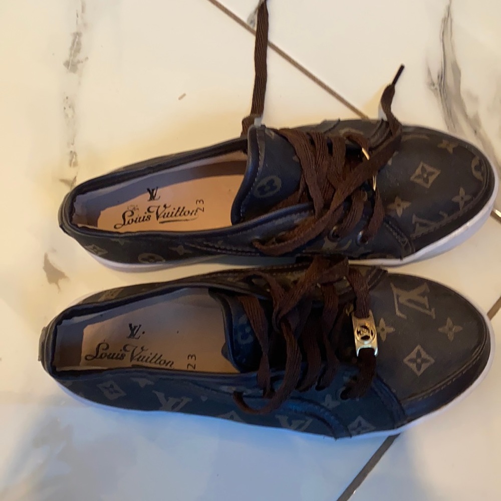 LV tennis
